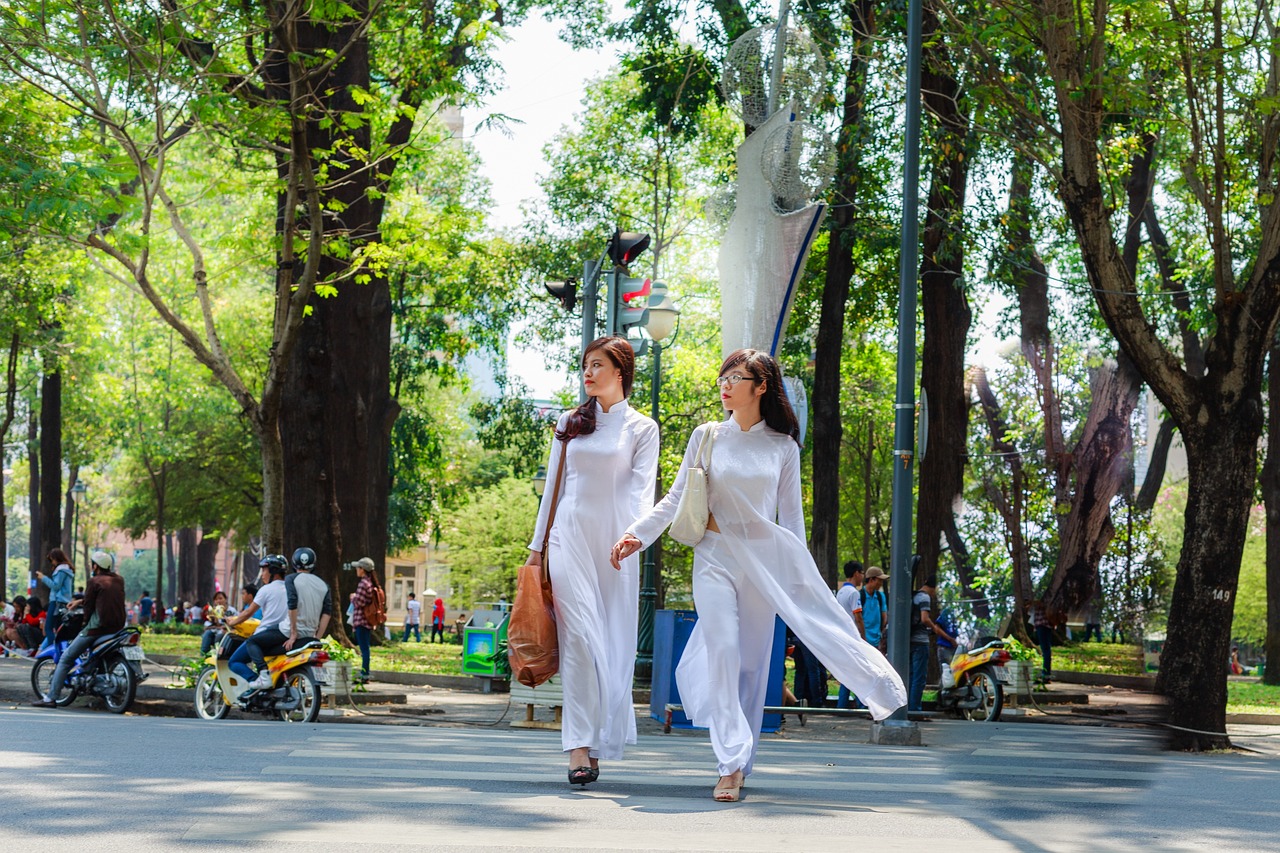 风情都市，最新魅力与发展活力四溢的步伐